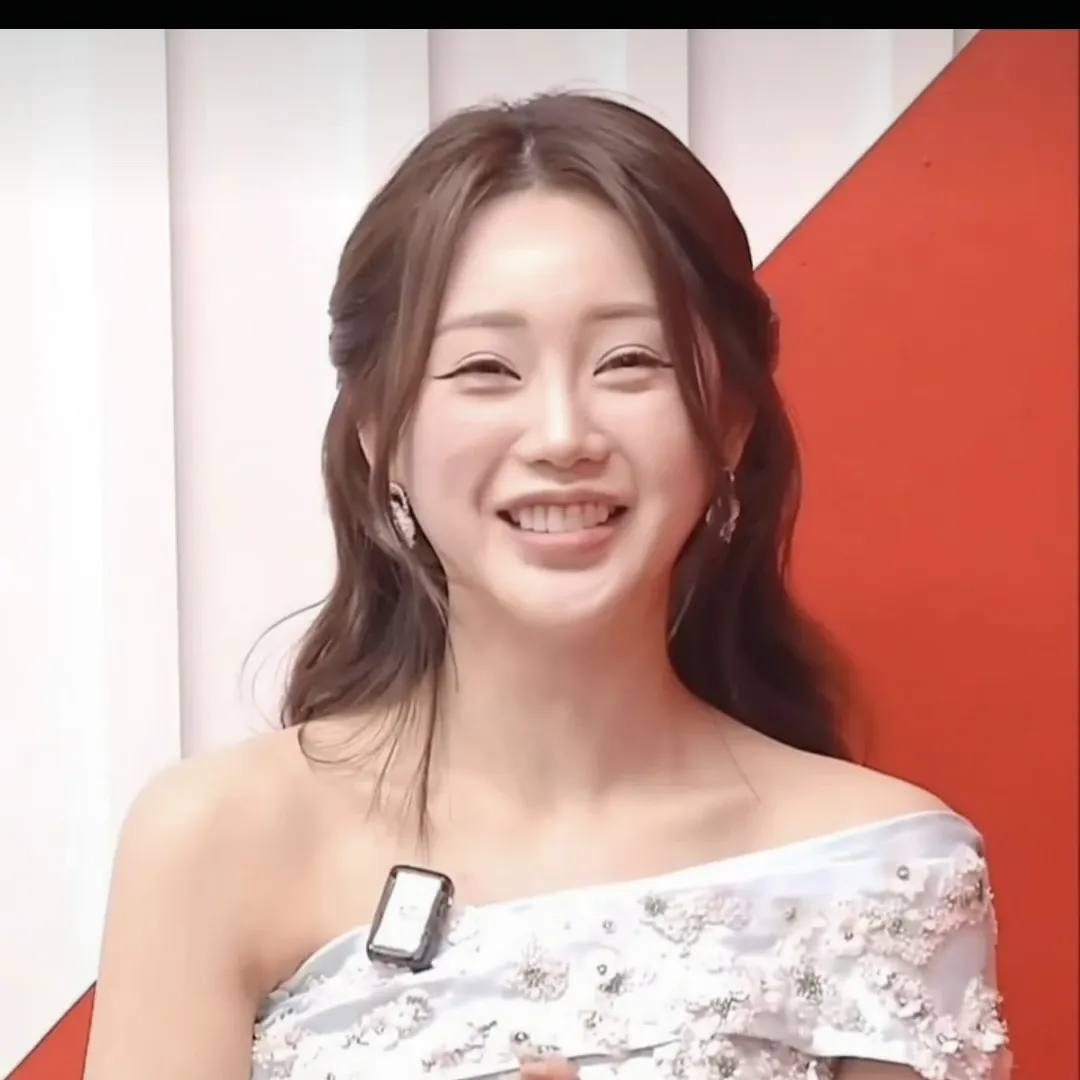 洪智允的最新照片