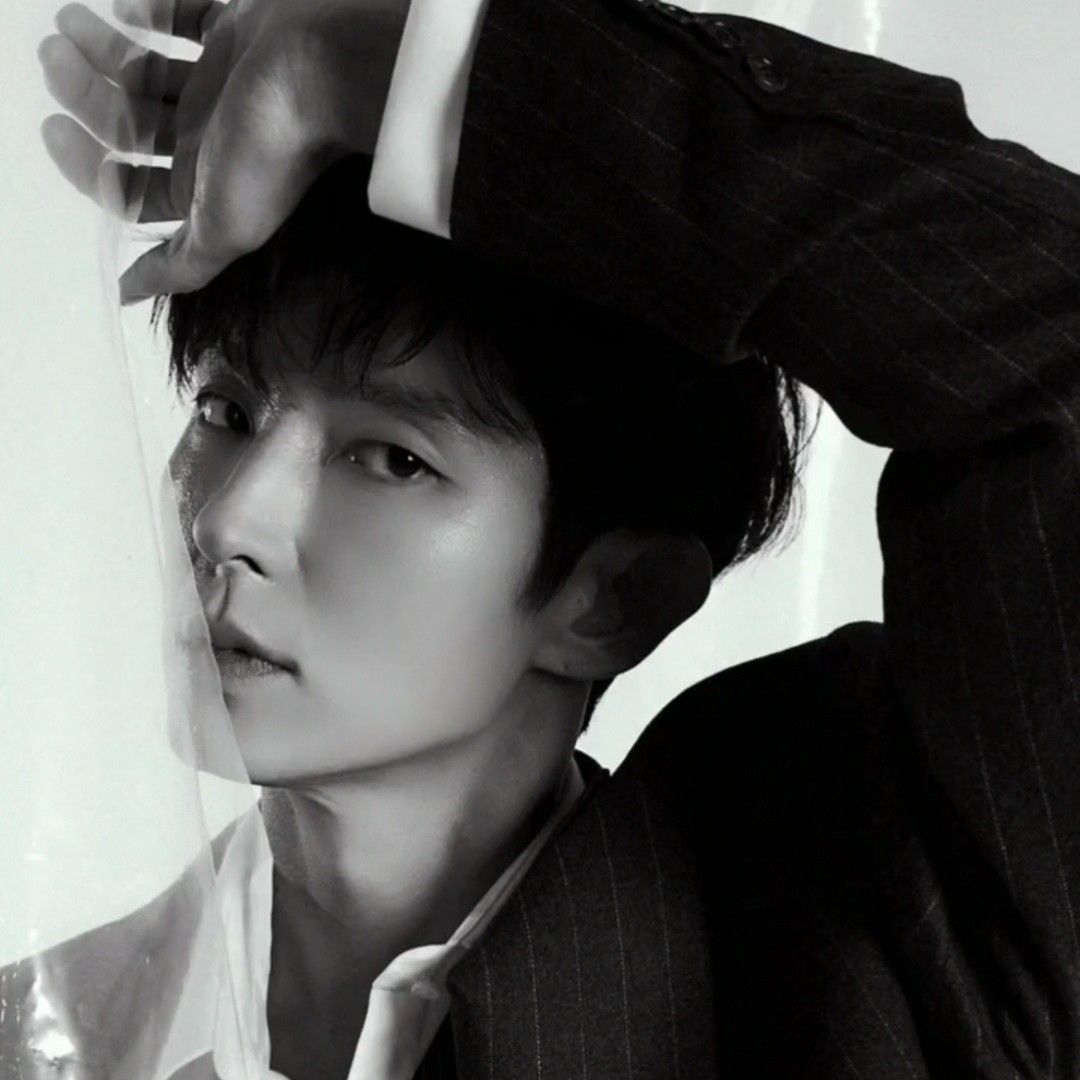 A moment captured by a fan of Lee Joongi