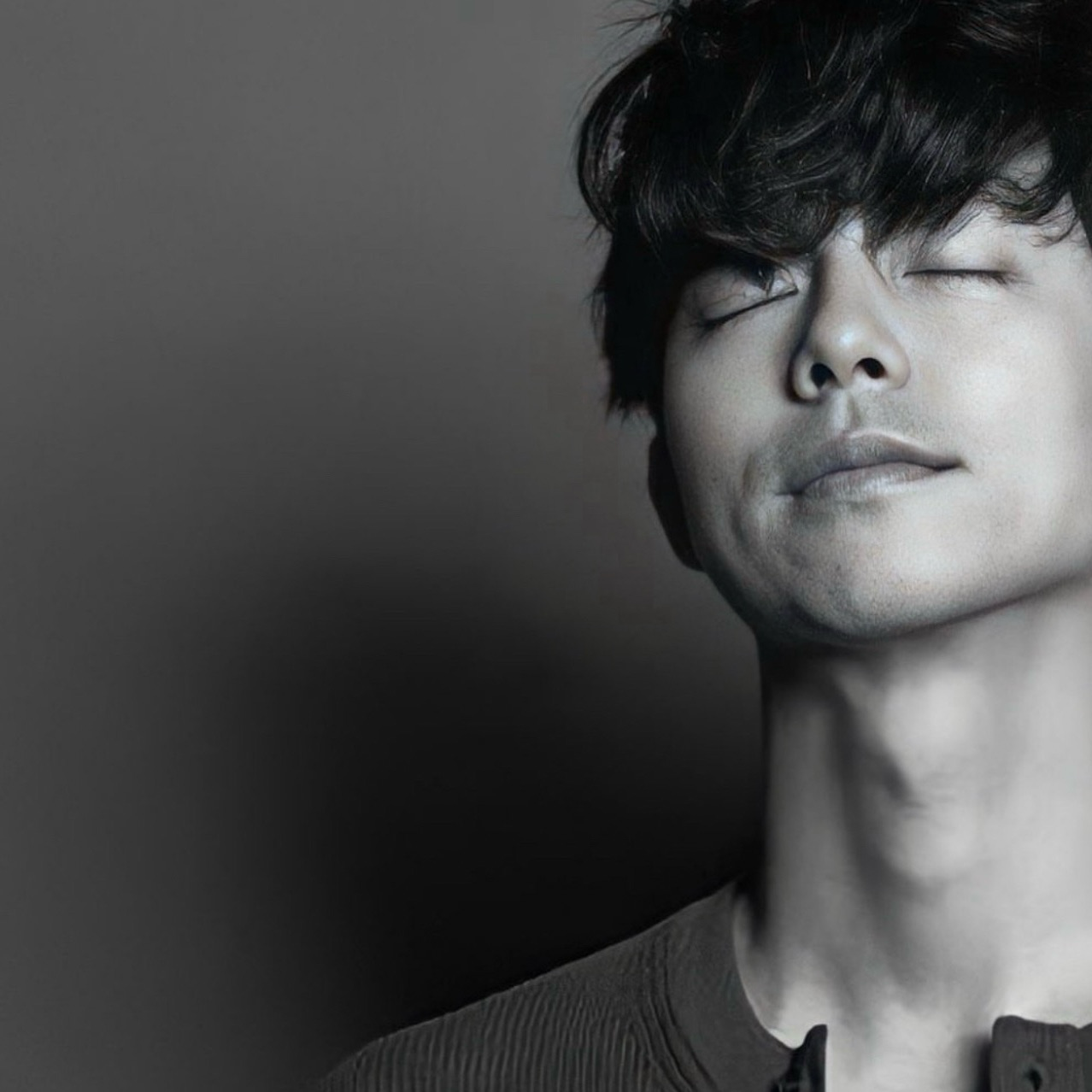 Behind-the-scenes cut of Gong Yoo