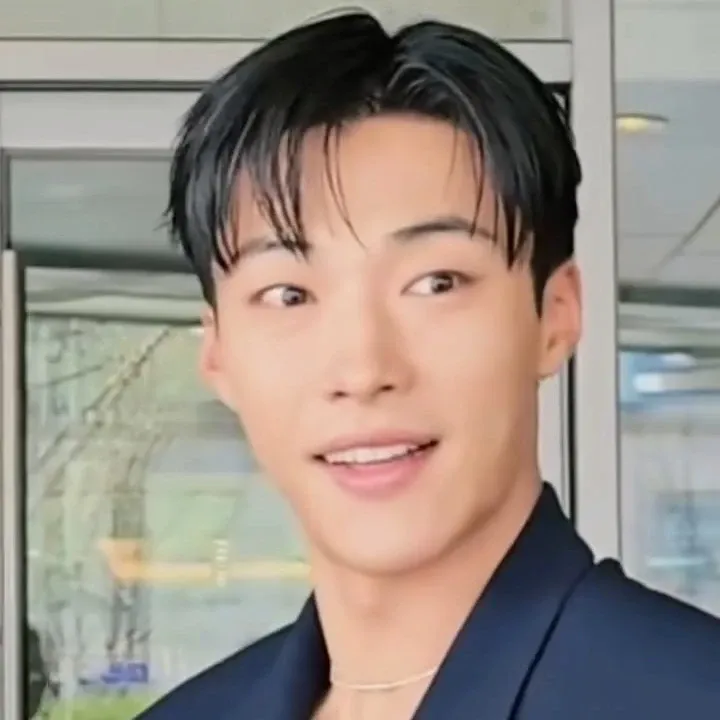 Behind-the-scenes cut of Woo Dohwan