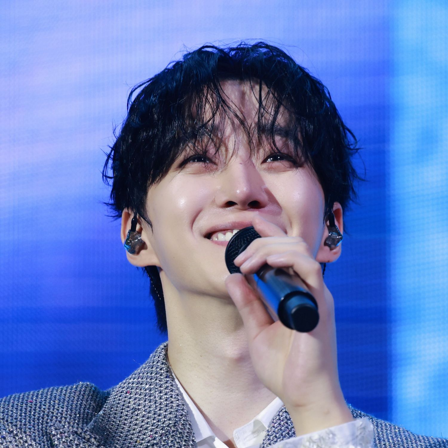 イ・ジュノの最近の活動ショット