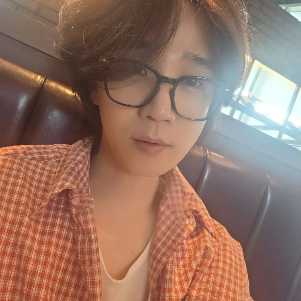 Latest photo of Park Jihoo (Mr. Trot 3)