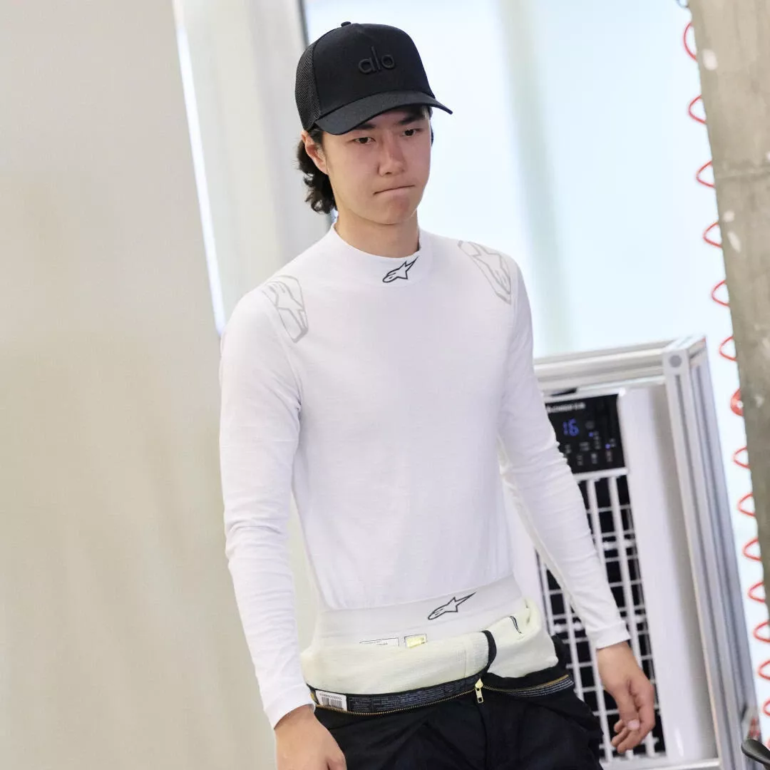 Behind-the-scenes cut of Wang Yibo