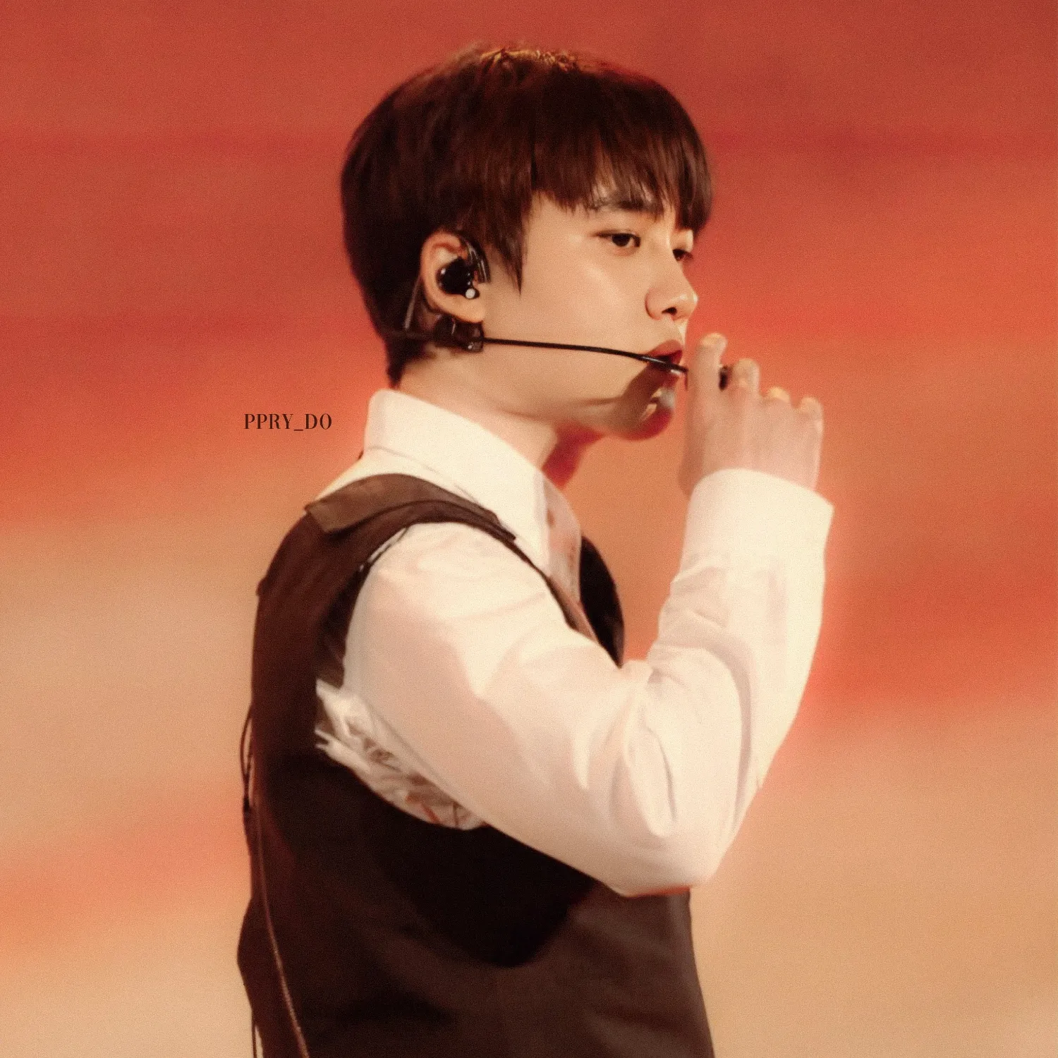 Cuplikan di balik layar dari Doh Kyungsoo (D.O.)