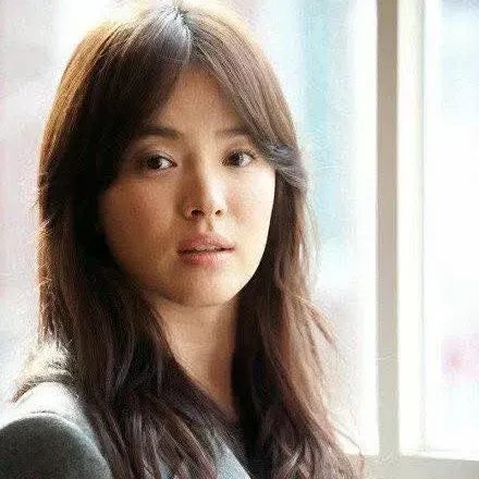 Behind-the-scenes cut of Song Hyekyo