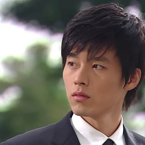 Cuplikan di balik layar dari Hyun Bin
