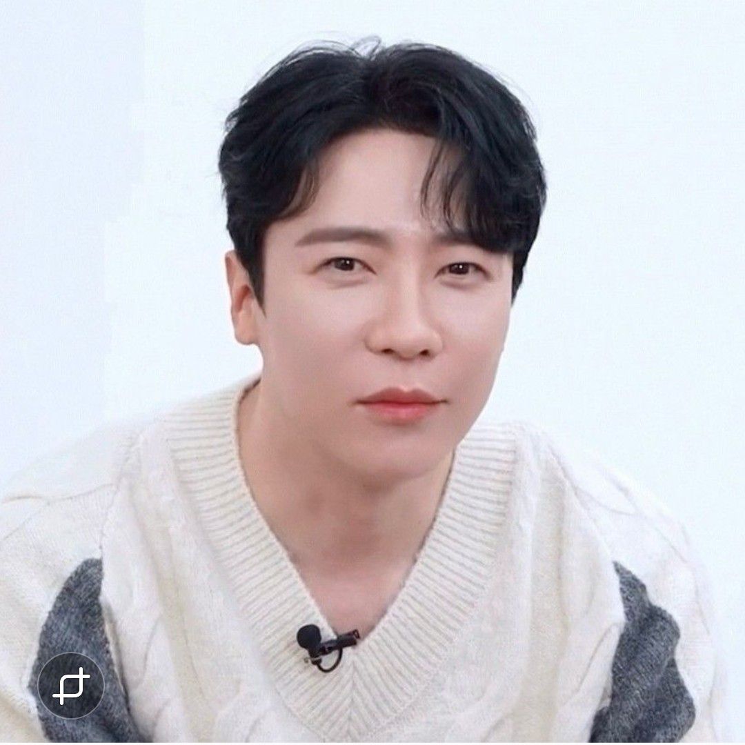 A moment captured by a fan of Enoch