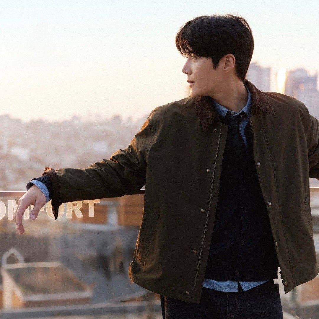 Recent activity shot of Kim Seonho