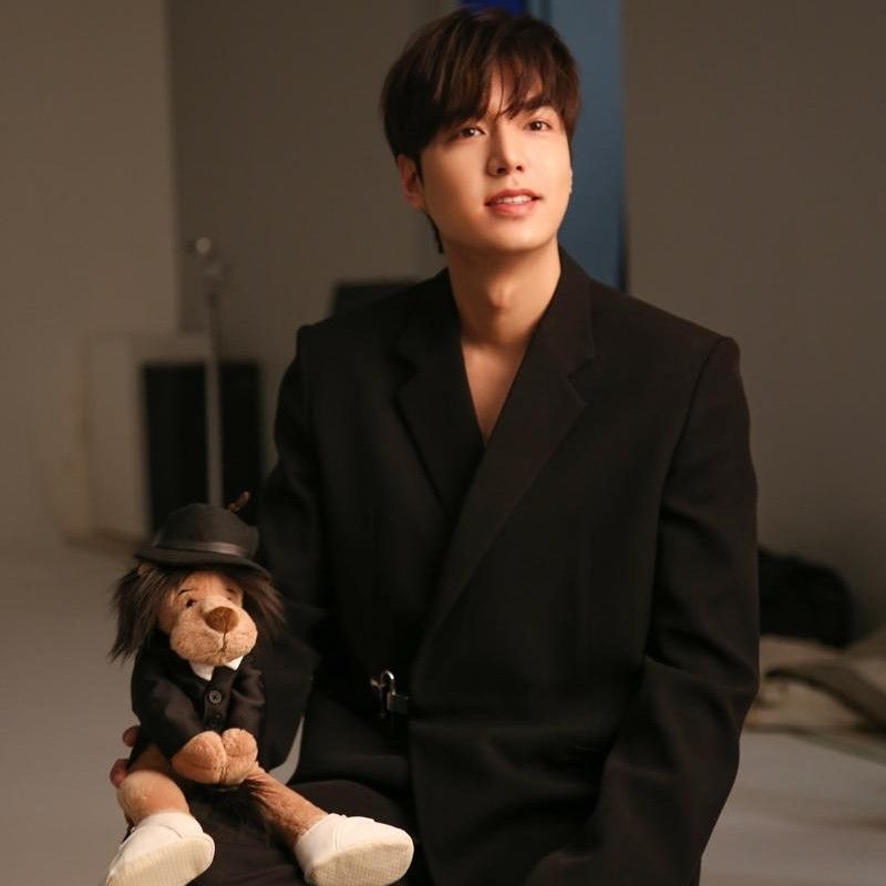 粉絲拍下的李敏鎬瞬間