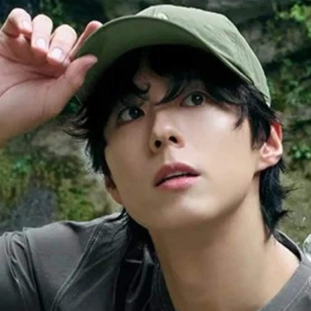 Latest photo of Park Bogum