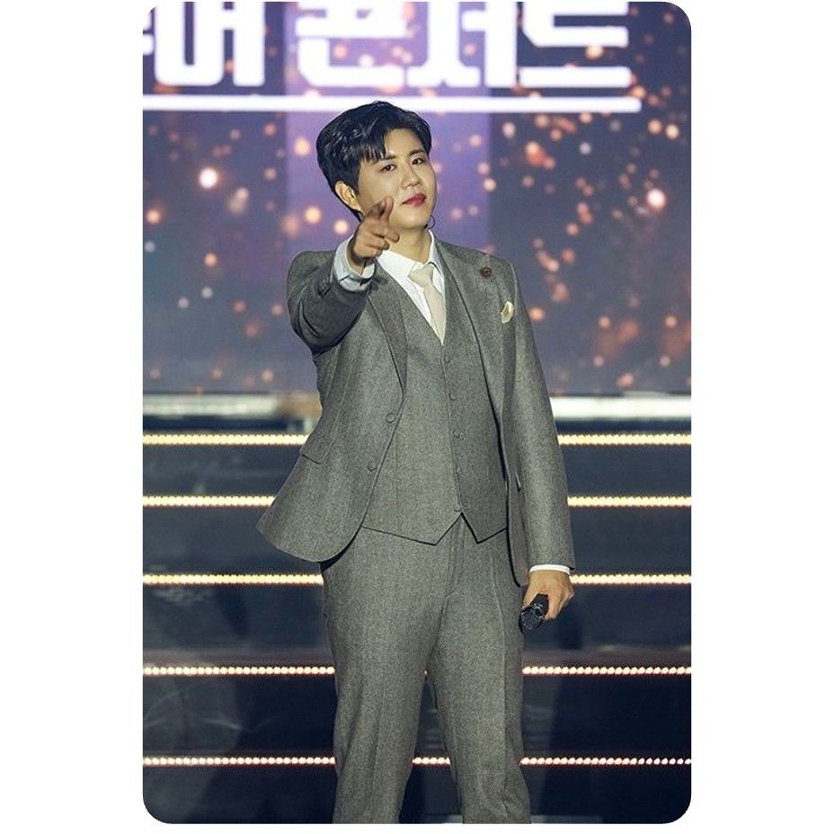 チン・ヘソンの最近の活動ショット