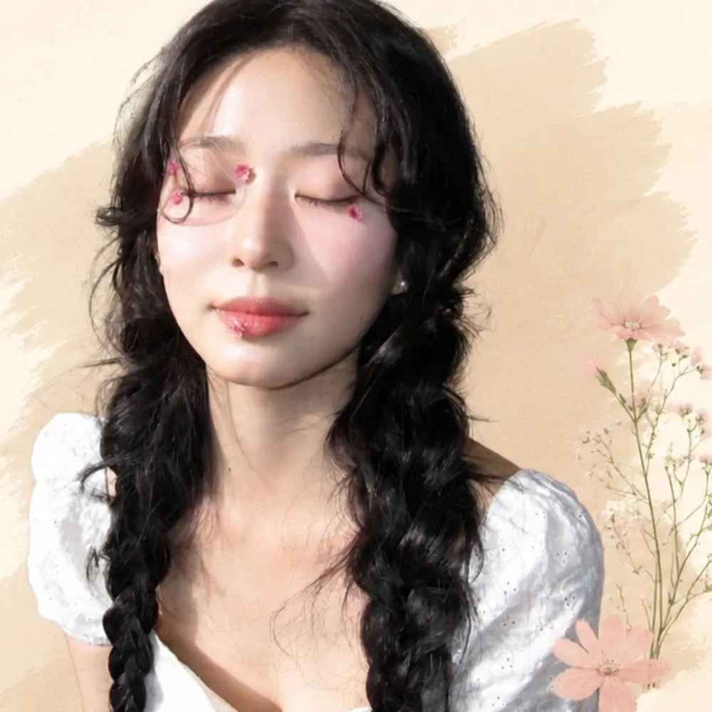 Recent activity shot of Kim Minju