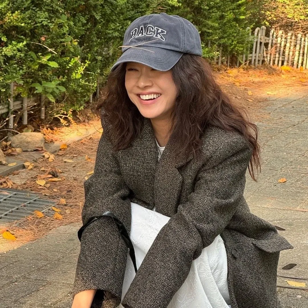 Cuplikan di balik layar dari Song Jihyo