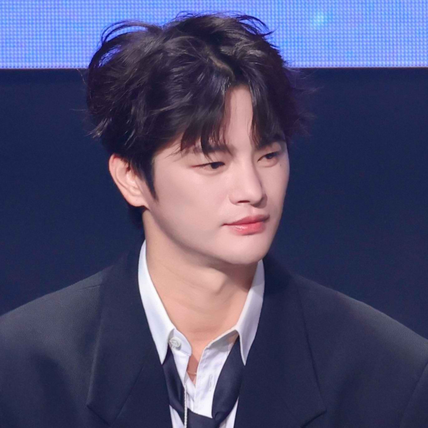 Recent activity shot of Seo Inguk