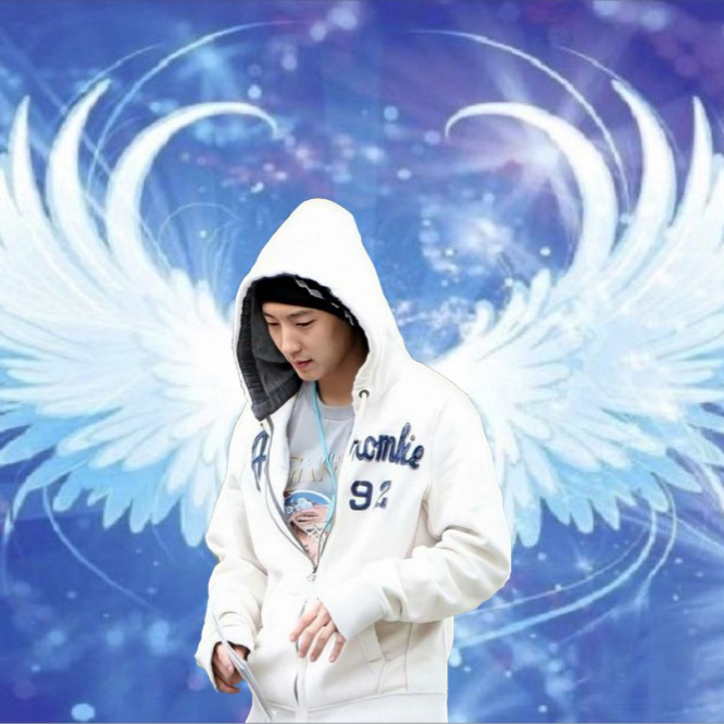 A moment captured by a fan of Lee Joongi