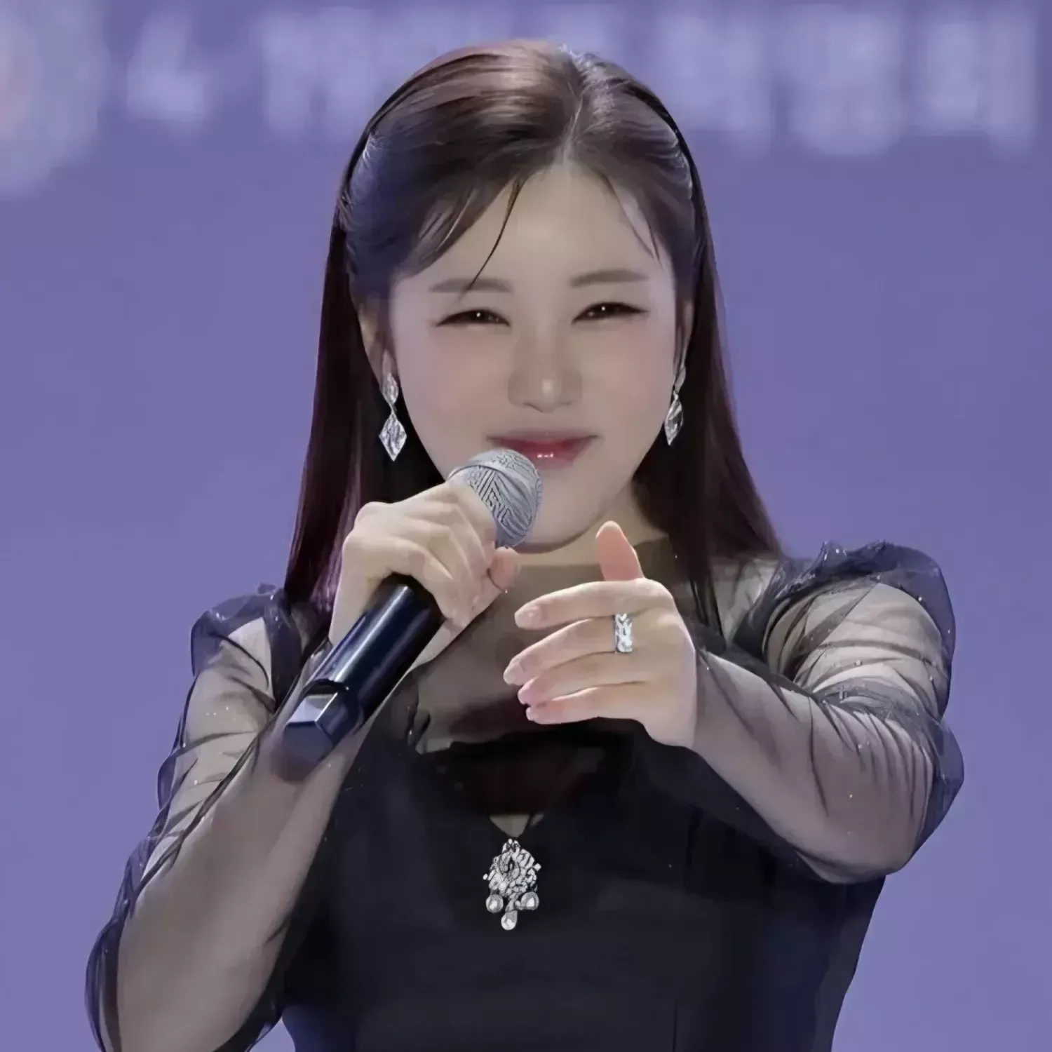 宋歌人的最新照片