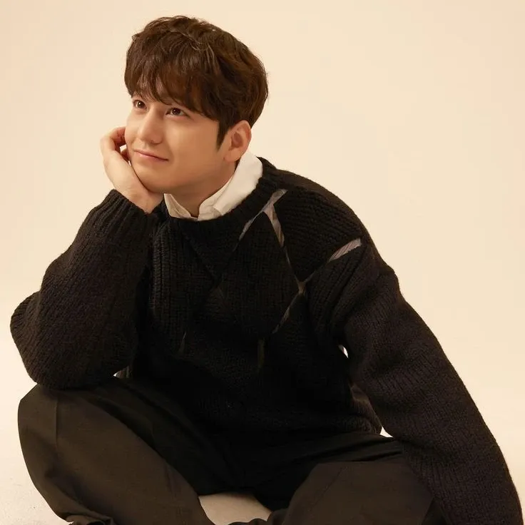Behind-the-scenes cut of Kim Bum