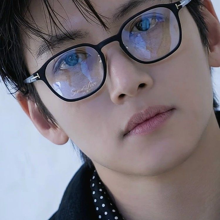 粉丝拍下的池昌旭瞬间