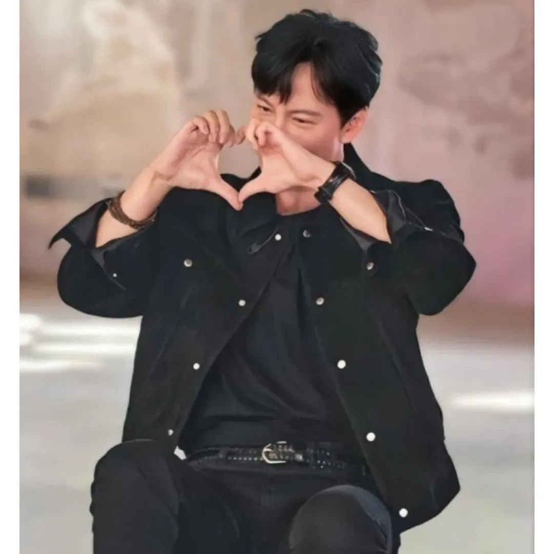 Recent activity shot of Kim Namgil