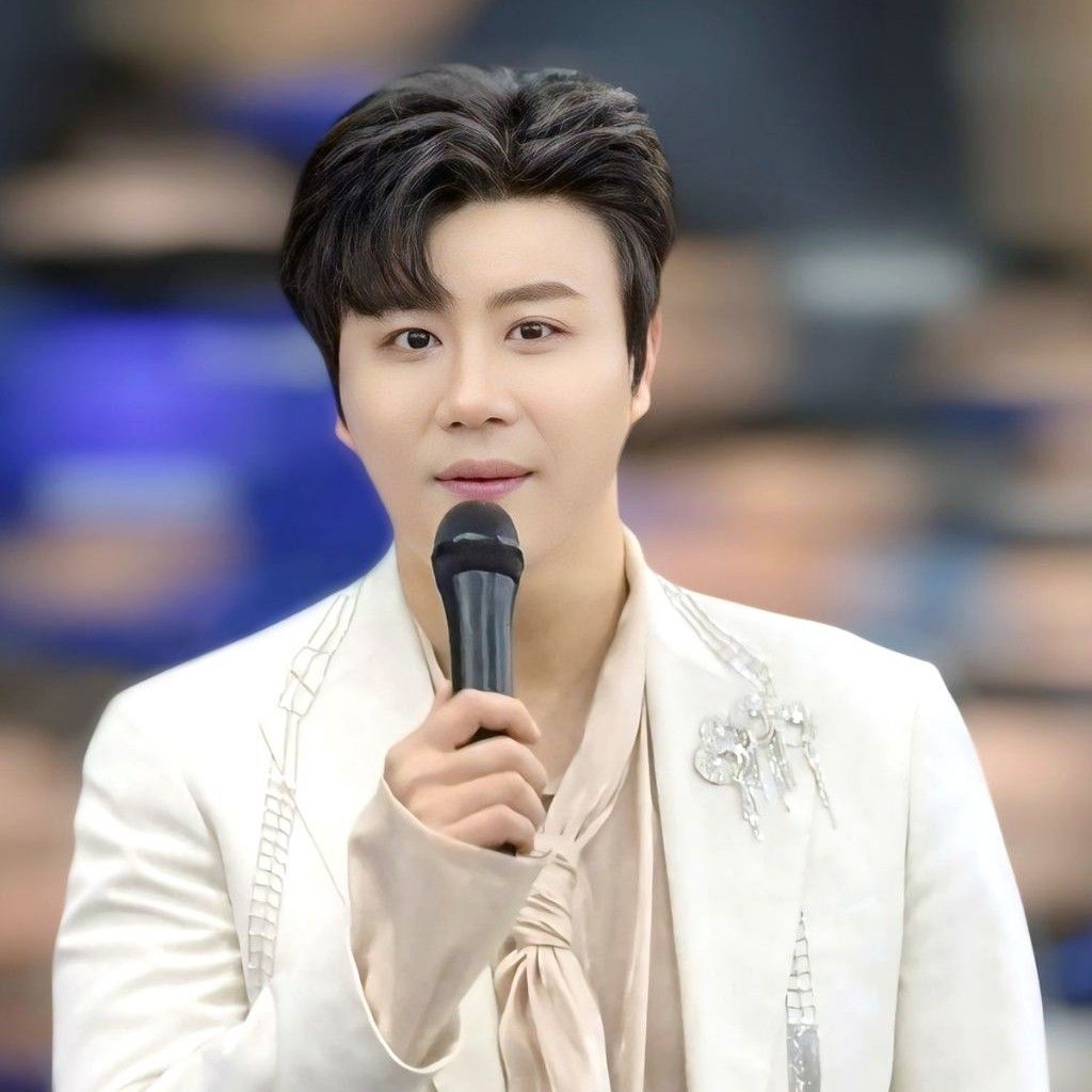 晋海成的最新照片