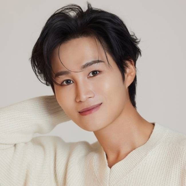 金熙栽的最新照片