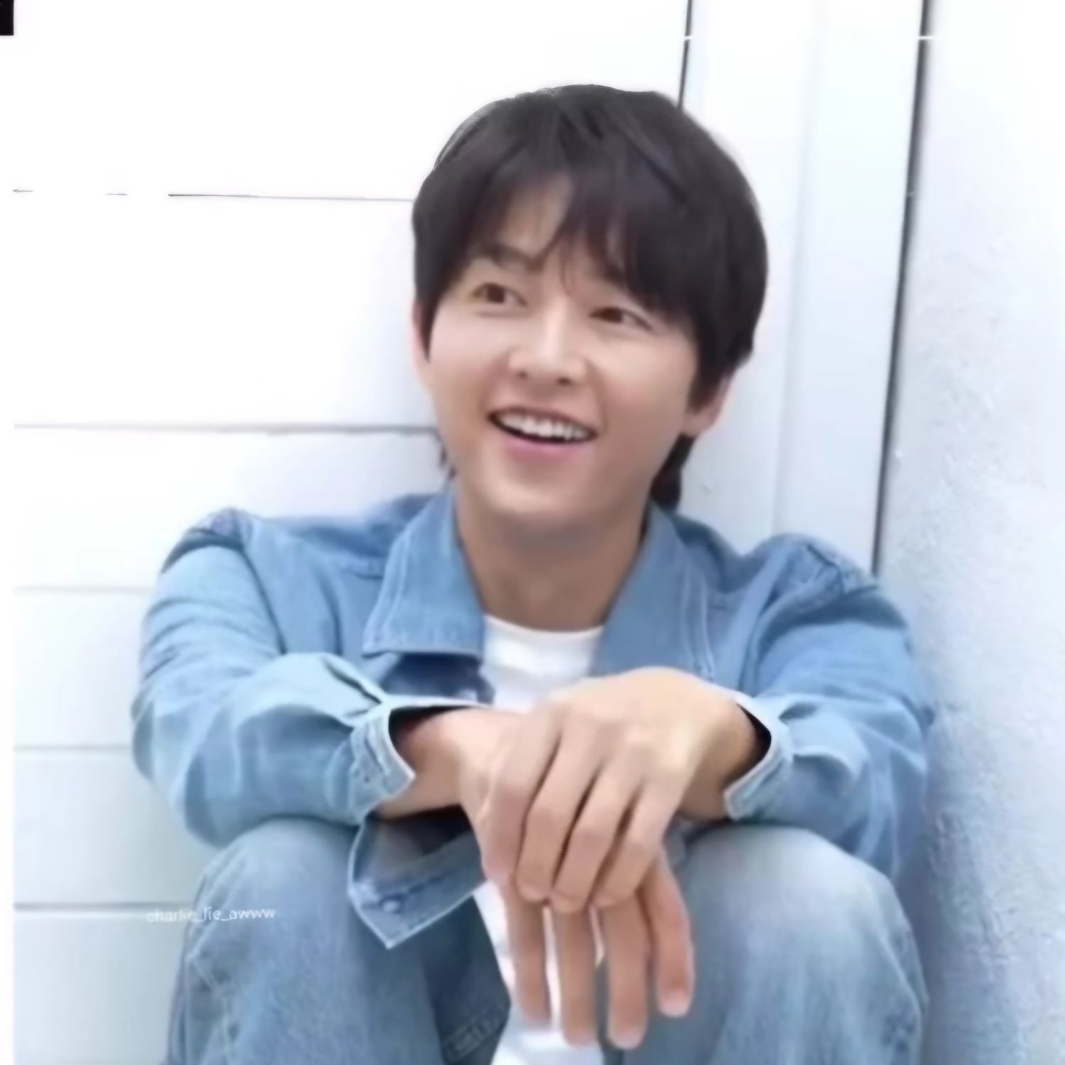 Behind-the-scenes cut of Song Joongki