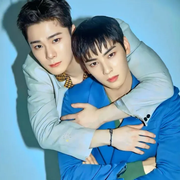 Recent activity shot of Cha Eunwoo