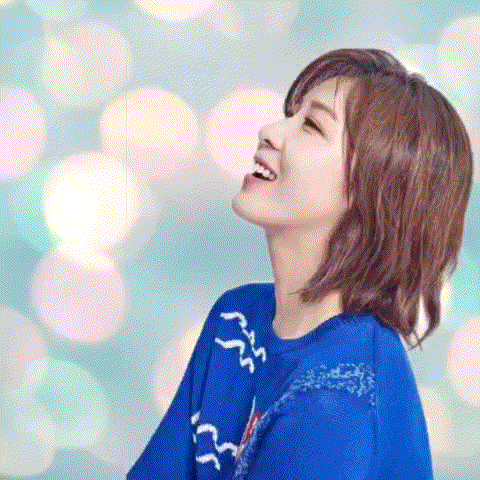 Behind-the-scenes cut of Ha Jiwon