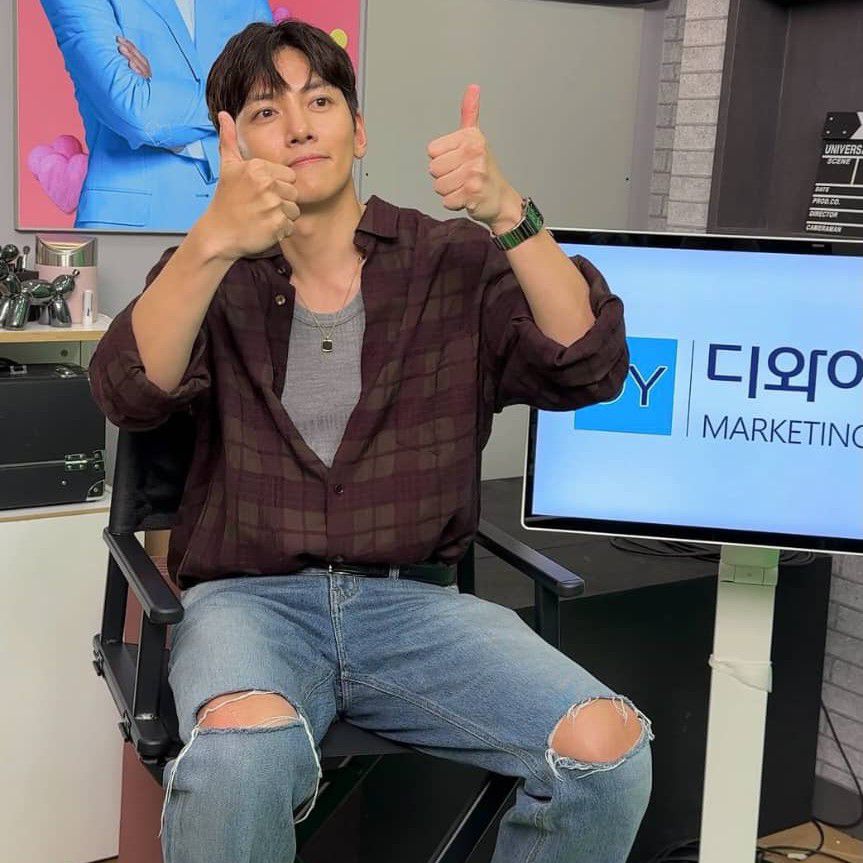 Latest photo of Ji Changwook