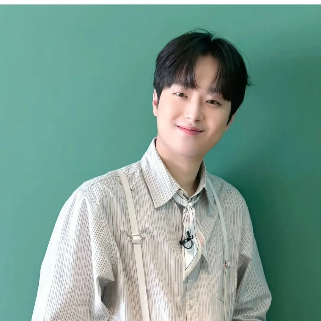 이찬원의 최신 사진