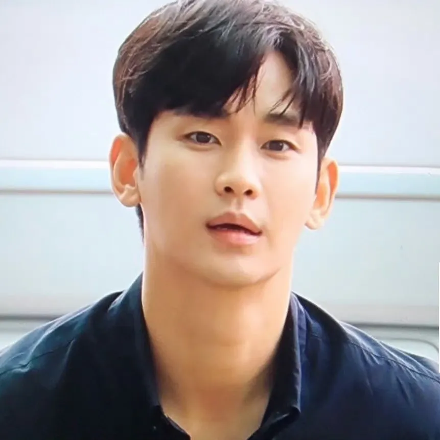 Recent activity shot of Kim Soohyun