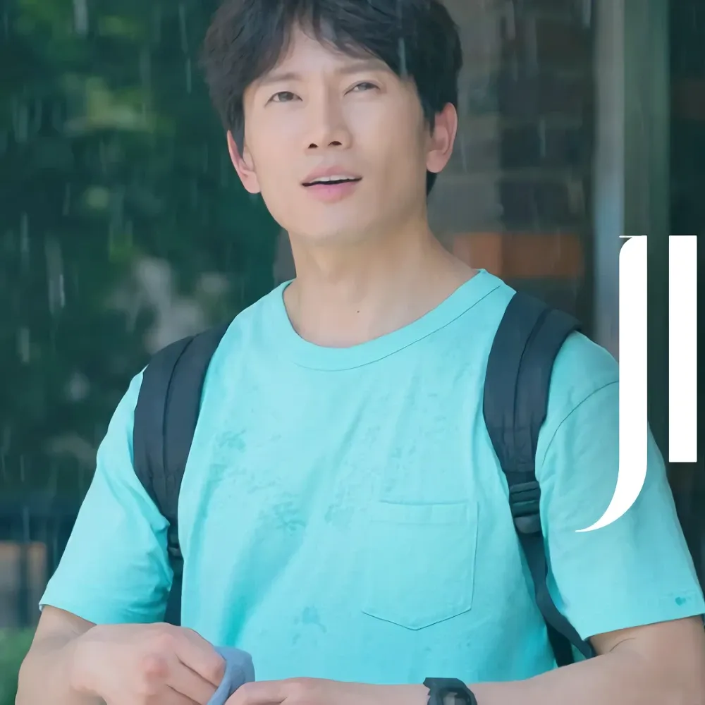 Latest photo of Ji Sung