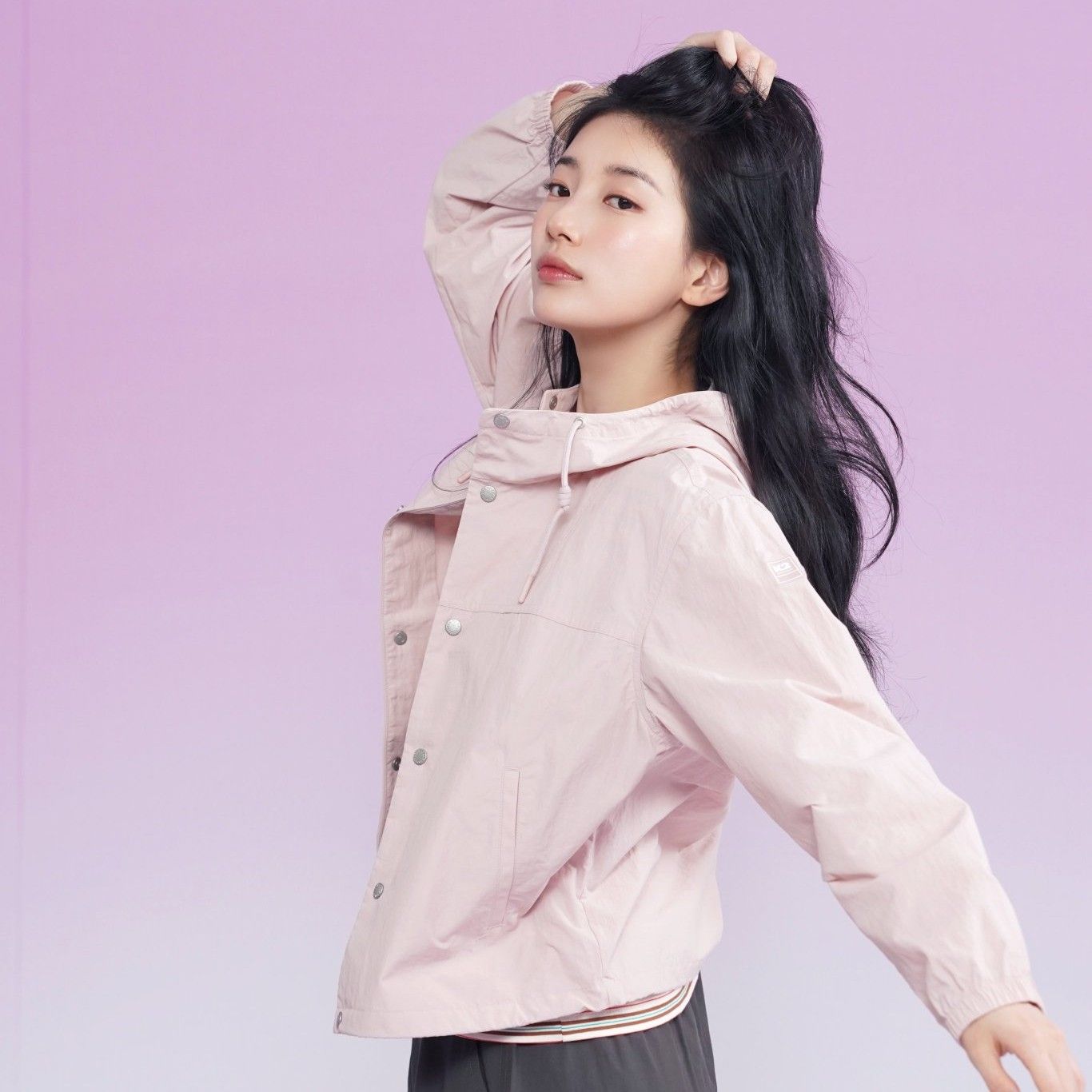 Recent activity shot of Bae Suzy