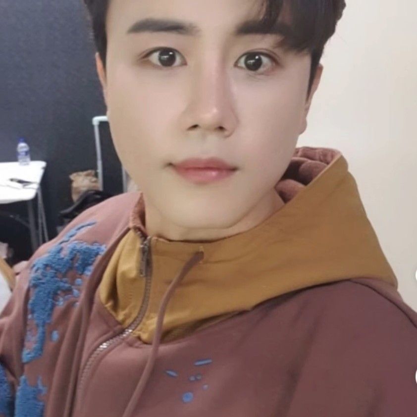 Behind-the-scenes cut of Jin Haesung