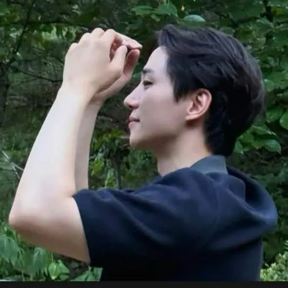 Foto kegiatan terbaru dari Lee Junho