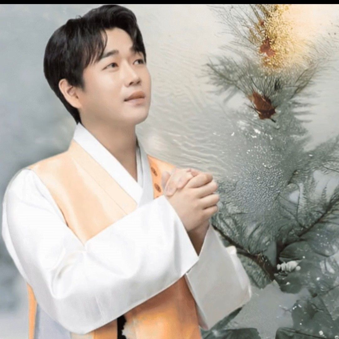 Recent activity shot of Hwang Youngwoong