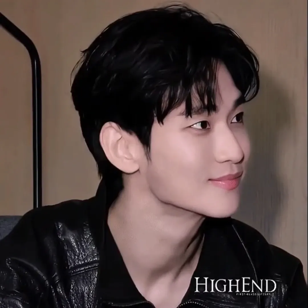 Recent activity shot of Kim Soohyun