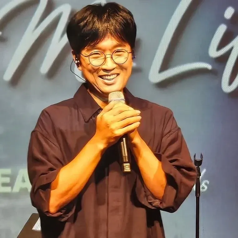 A moment captured by a fan of Bak Changgeun