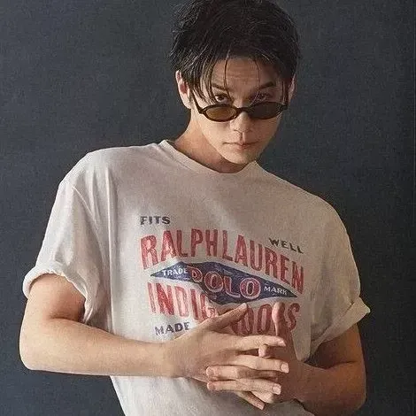 邕圣祐的最新照片