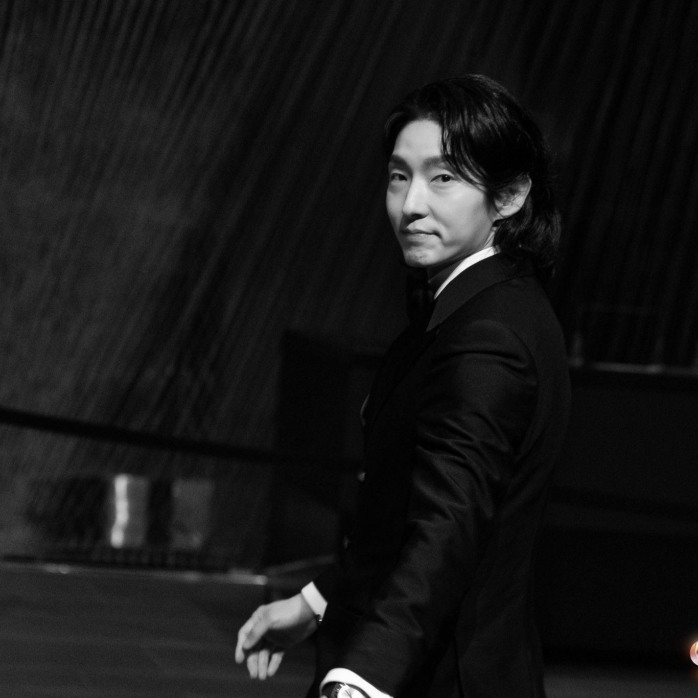 A moment captured by a fan of Lee Joongi