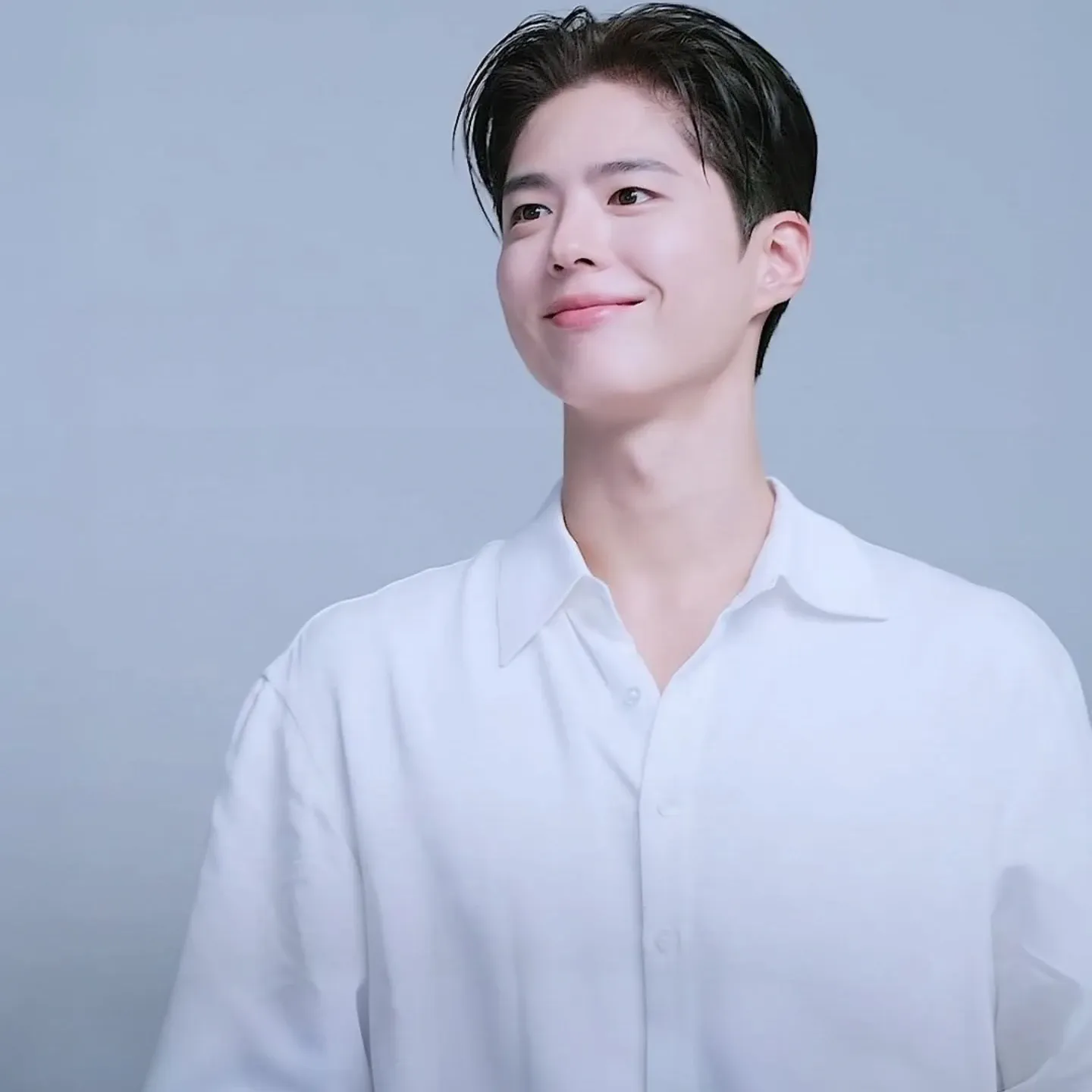 Behind-the-scenes cut of Park Bogum