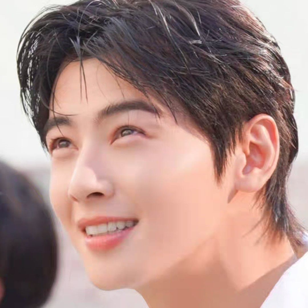 チャ・ウヌの最近の活動ショット