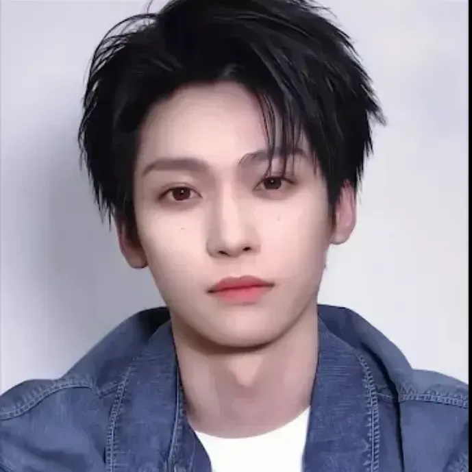 Latest photo of Zi Yu