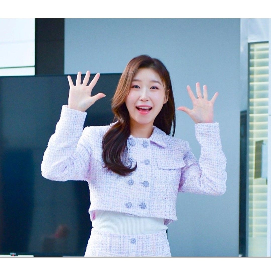 A moment captured by a fan of Lee Sona