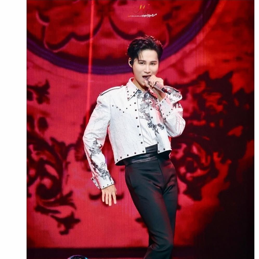 김희재 최근 활동샷