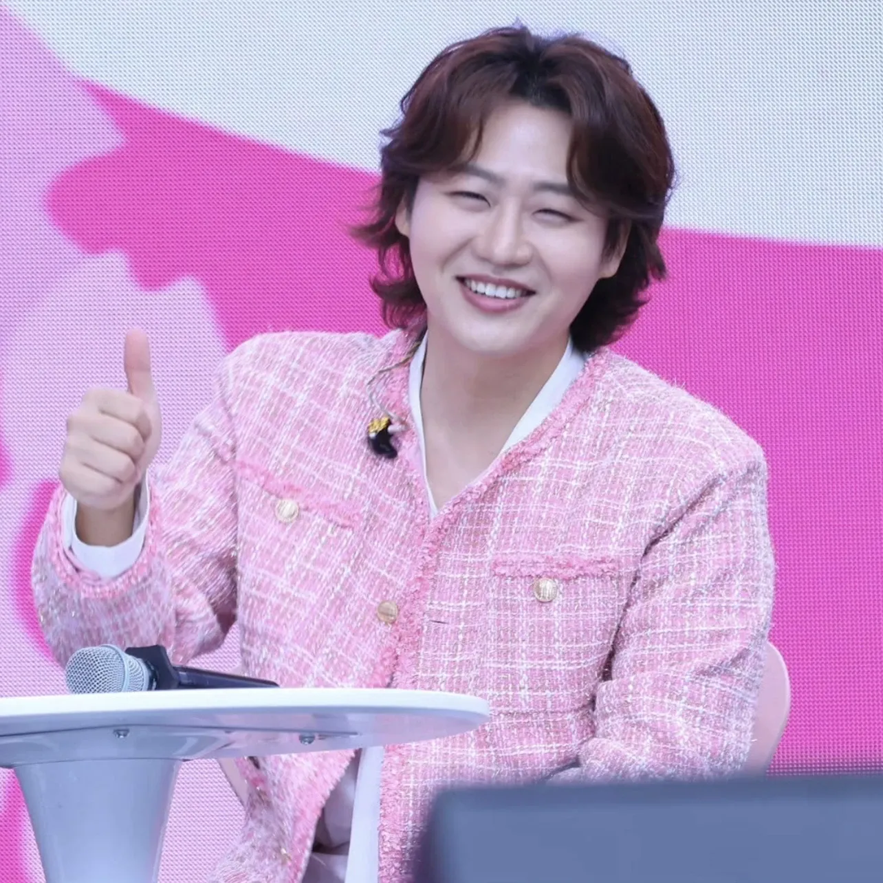 Behind-the-scenes cut of Min Soohyun