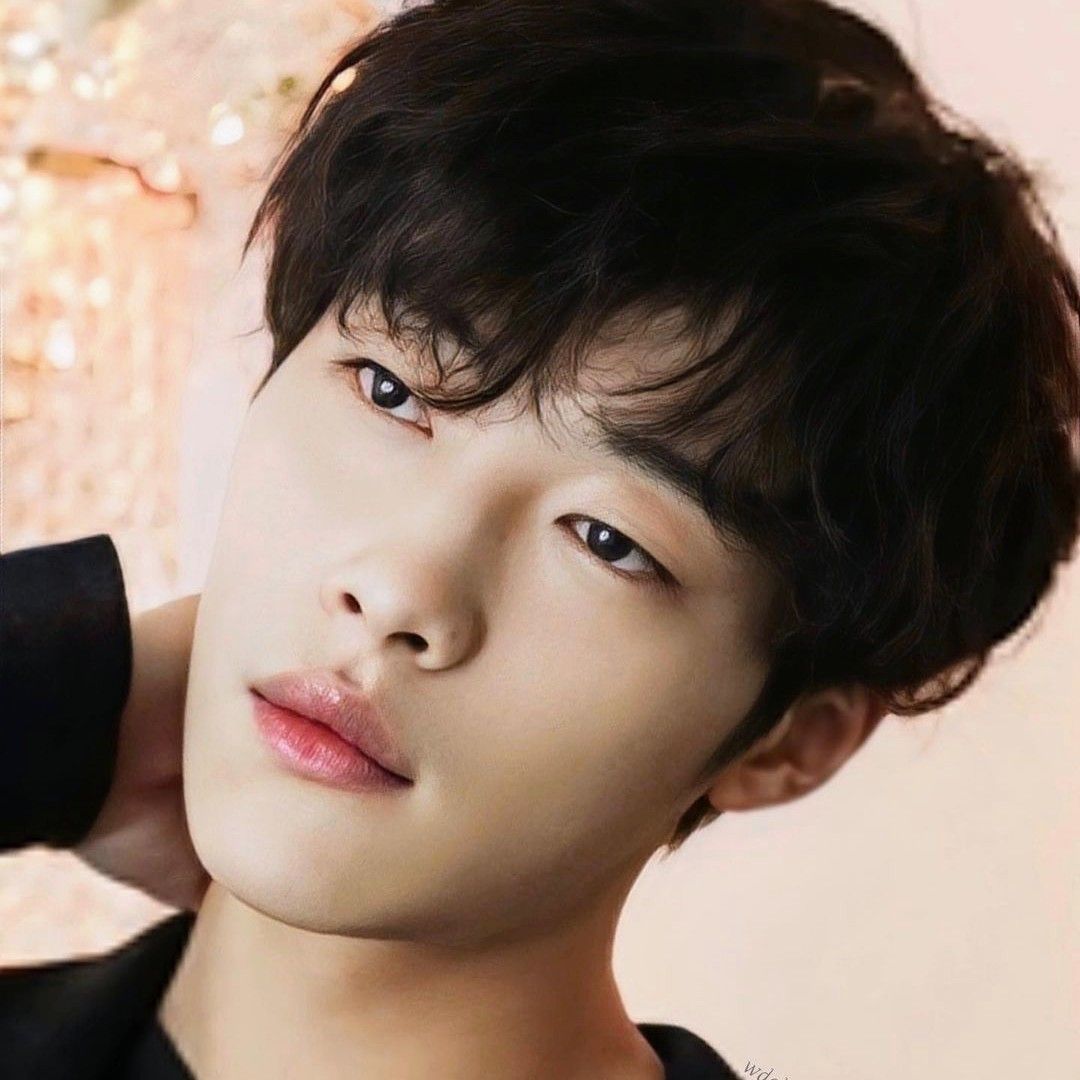 Latest photo of Woo Dohwan