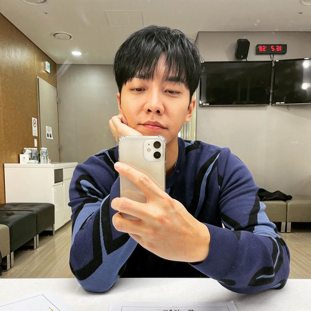 Cuplikan di balik layar dari Lee Seunggi