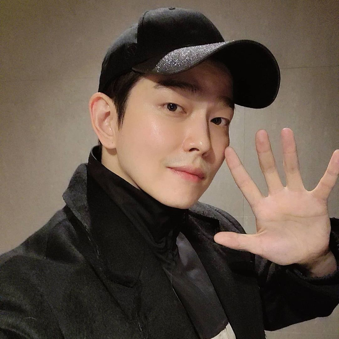 Recent activity shot of Yoon Kyunsang