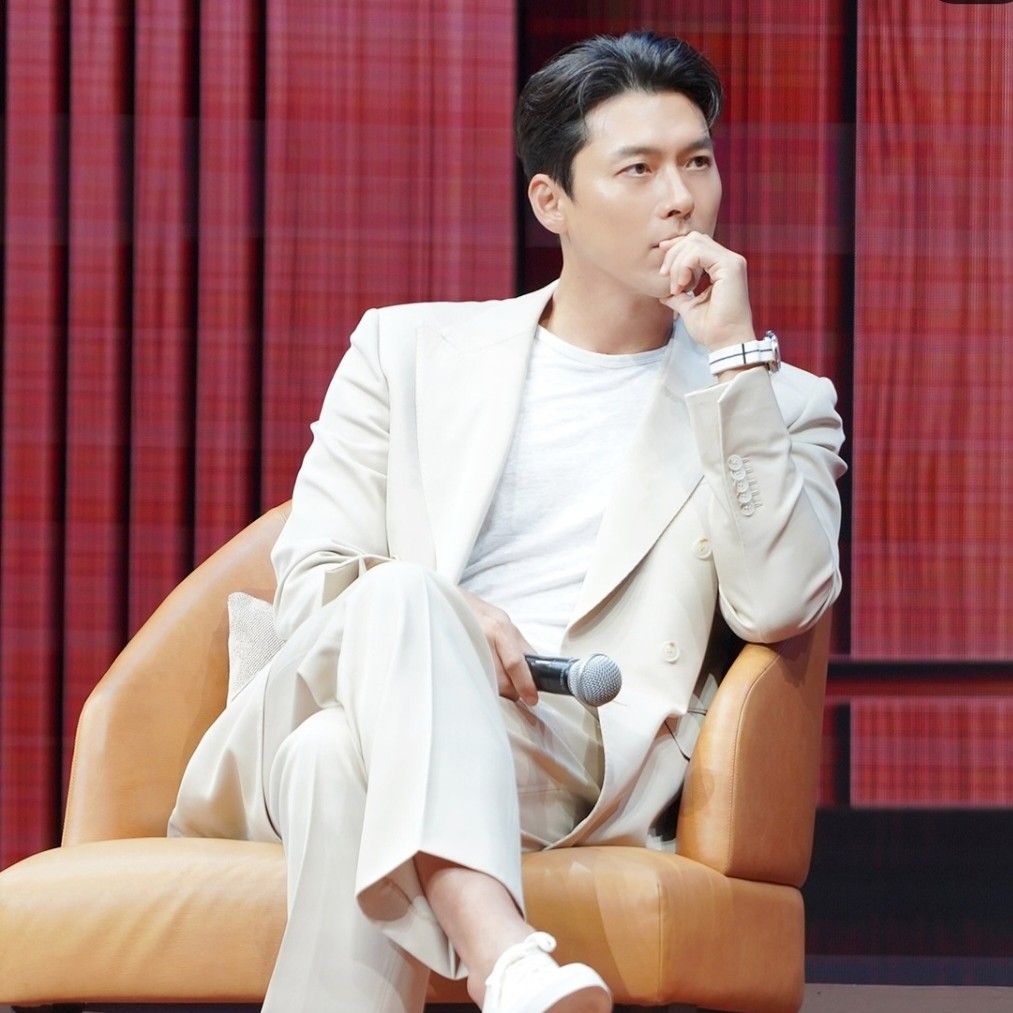 Cuplikan di balik layar dari Hyun Bin